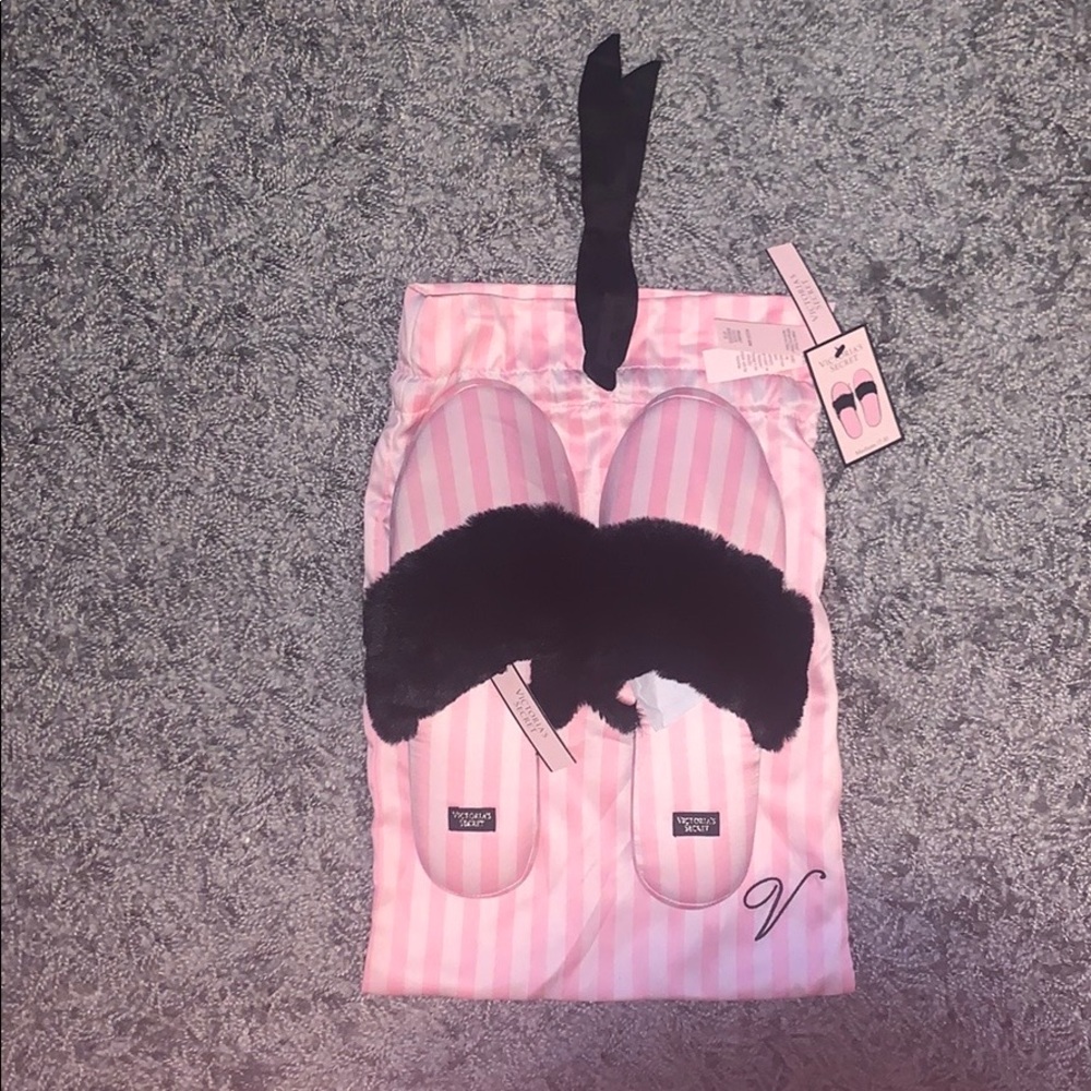 New Victoria's Secret Slippers